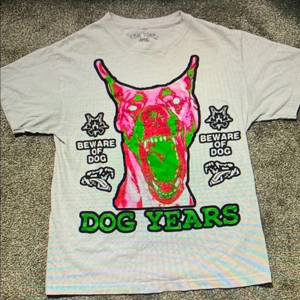 White and Pink Short Sleeve Tee with Bold Graphic